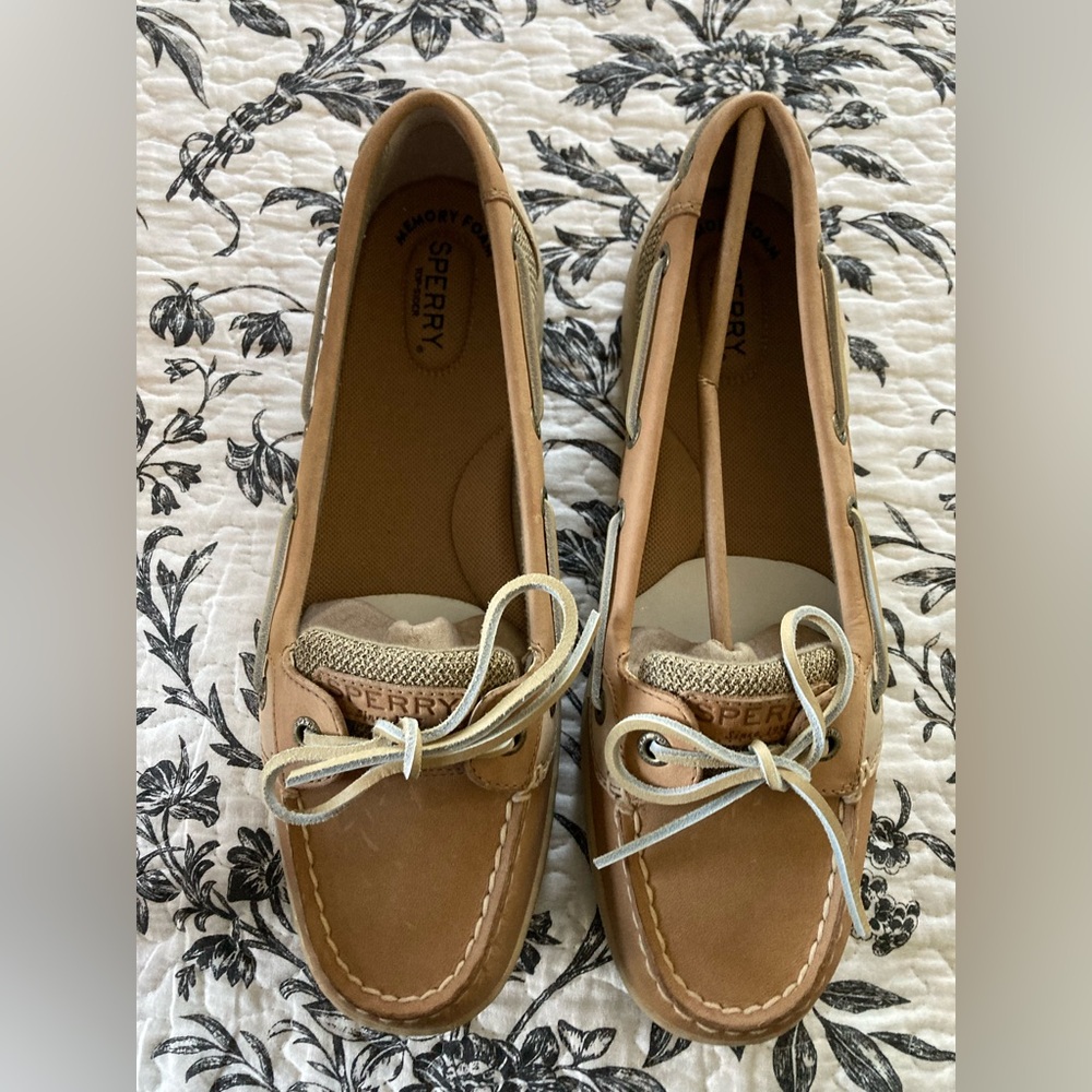Sperry Angelfish, Sz. 9.5 Medium, leather & linen, NWB